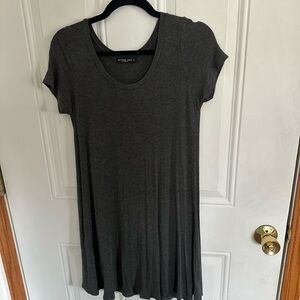 Acting Pro Charcoal Short Sleeve Tunic Dress